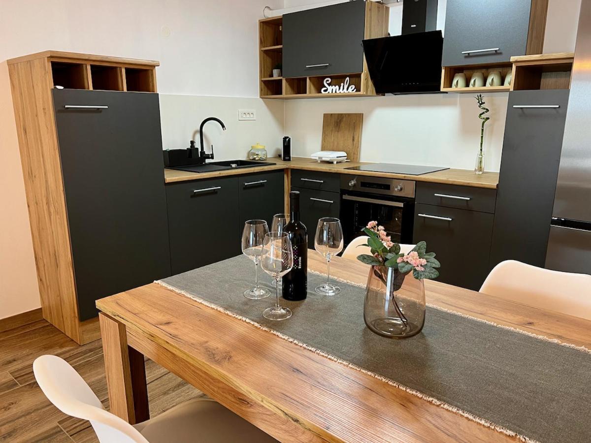 Apartment Zen Zgornje Skofije Esterno foto