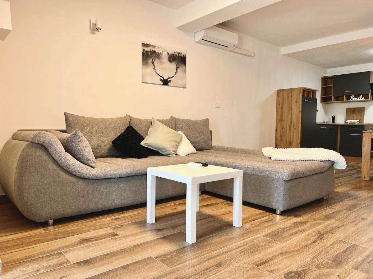 Apartment Zen Zgornje Skofije Esterno foto